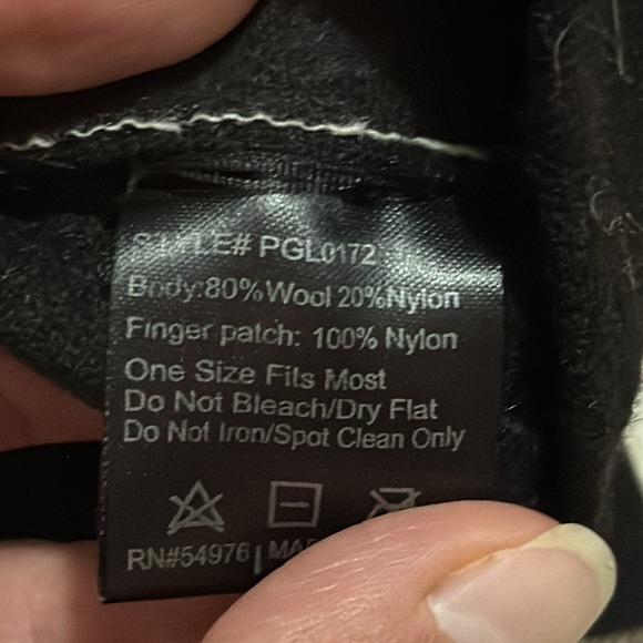 Bass & Co brand Wool Gloves-Classic Buffalo Plaid in Black & White-Sz S-EUC - Picture 11 of 11